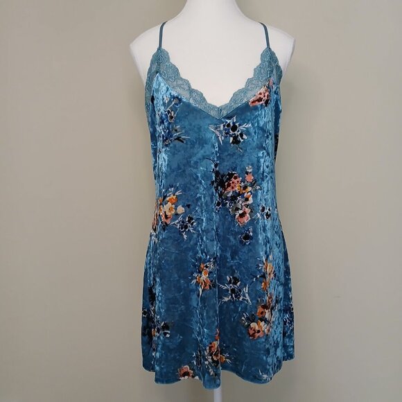 In Bloom By Jonquil Floral Crushed Velvet Chemise Blue Size Medium - Picture 1 of 8